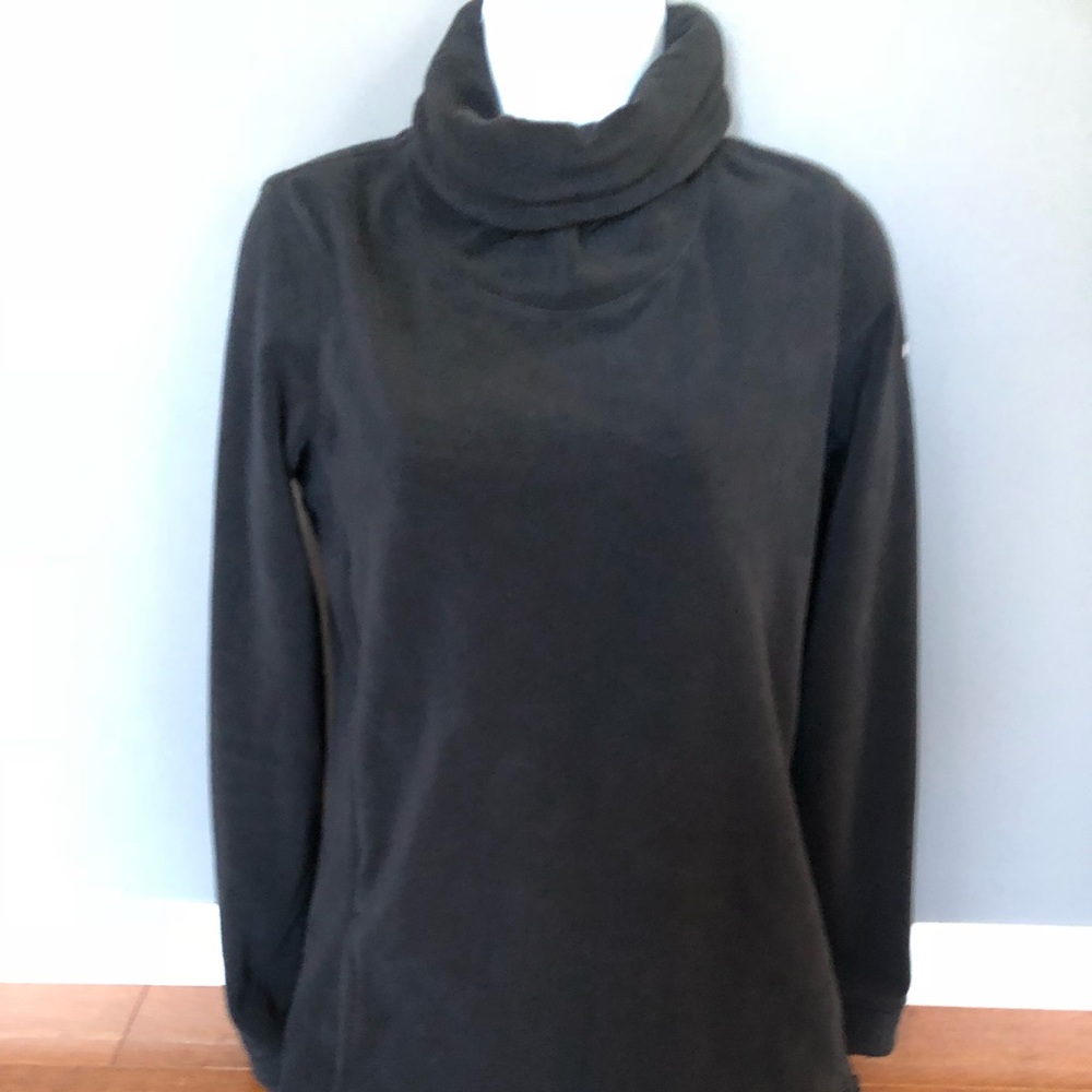 Nike fleece turtle neck. Size Xsmall nwot.